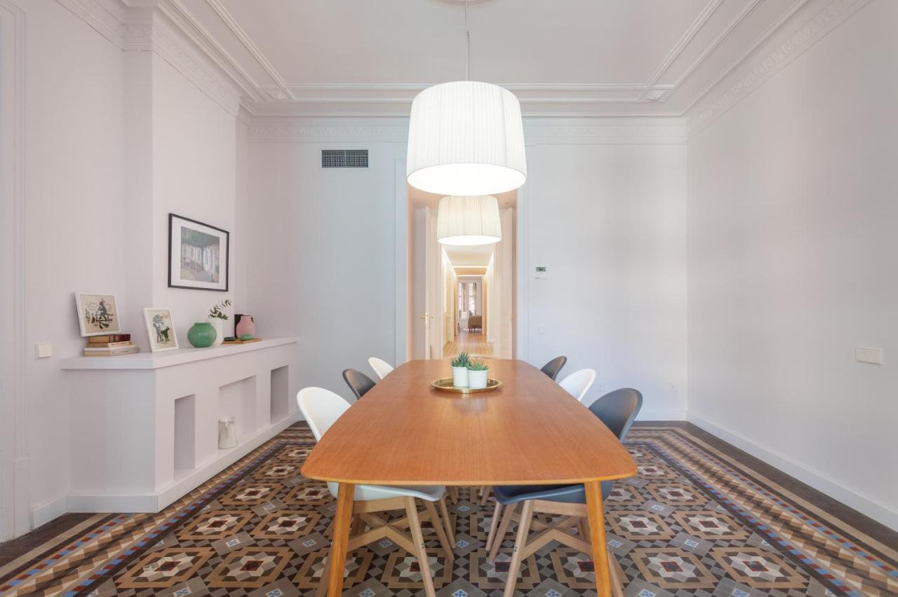 Flateli Pelayo H5 Apartment Барселона Екстериор снимка